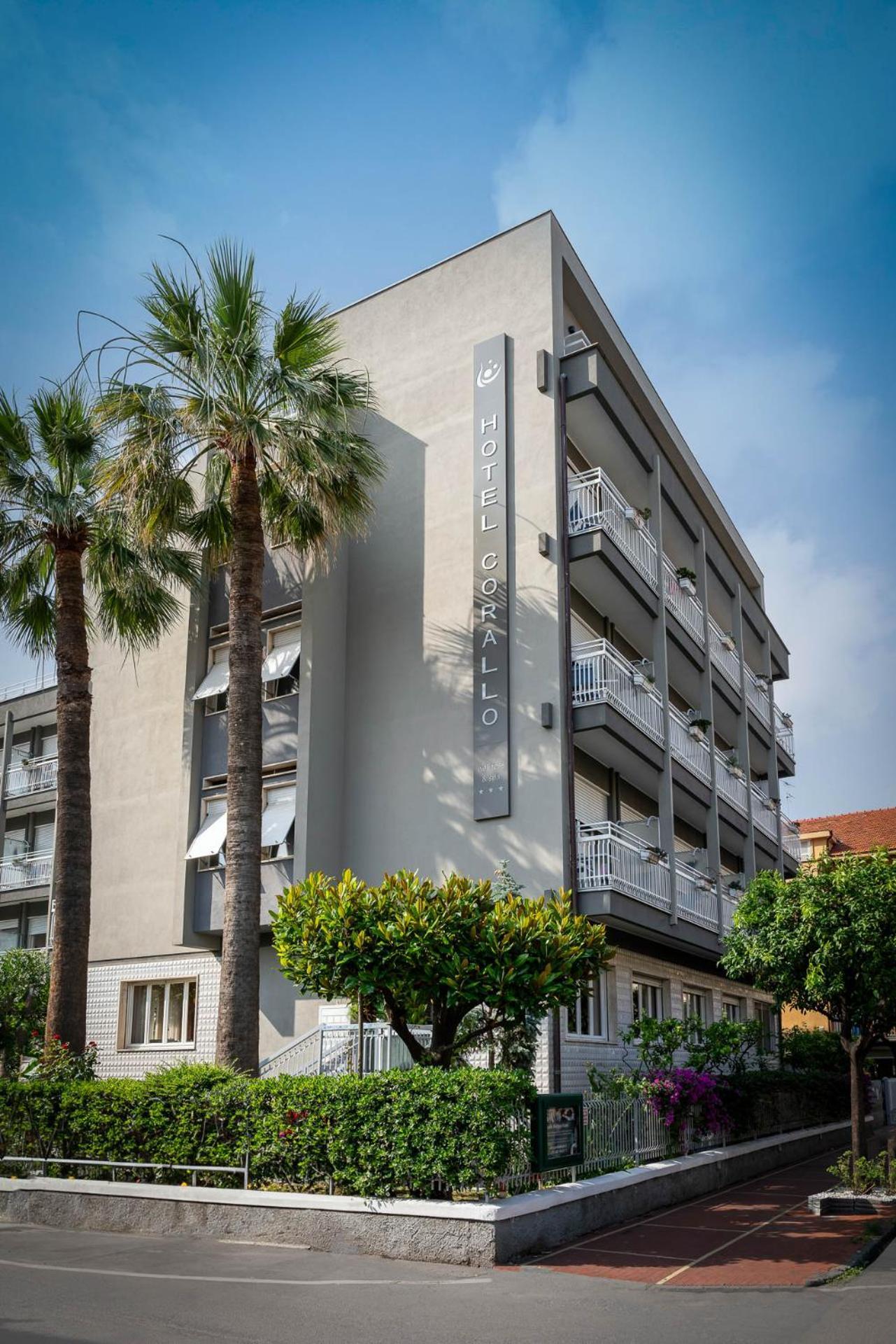 Corallo Wellness Hotel Diano Marina Zewnętrze zdjęcie