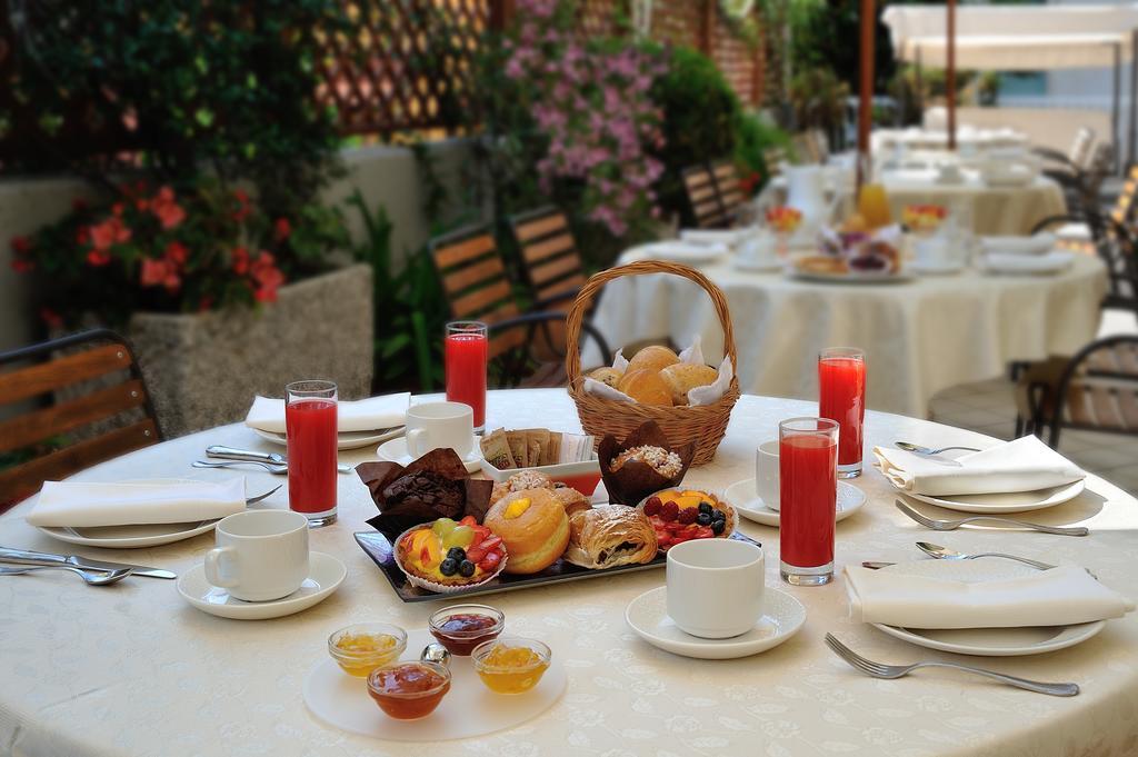 Corallo Wellness Hotel Diano Marina Zewnętrze zdjęcie