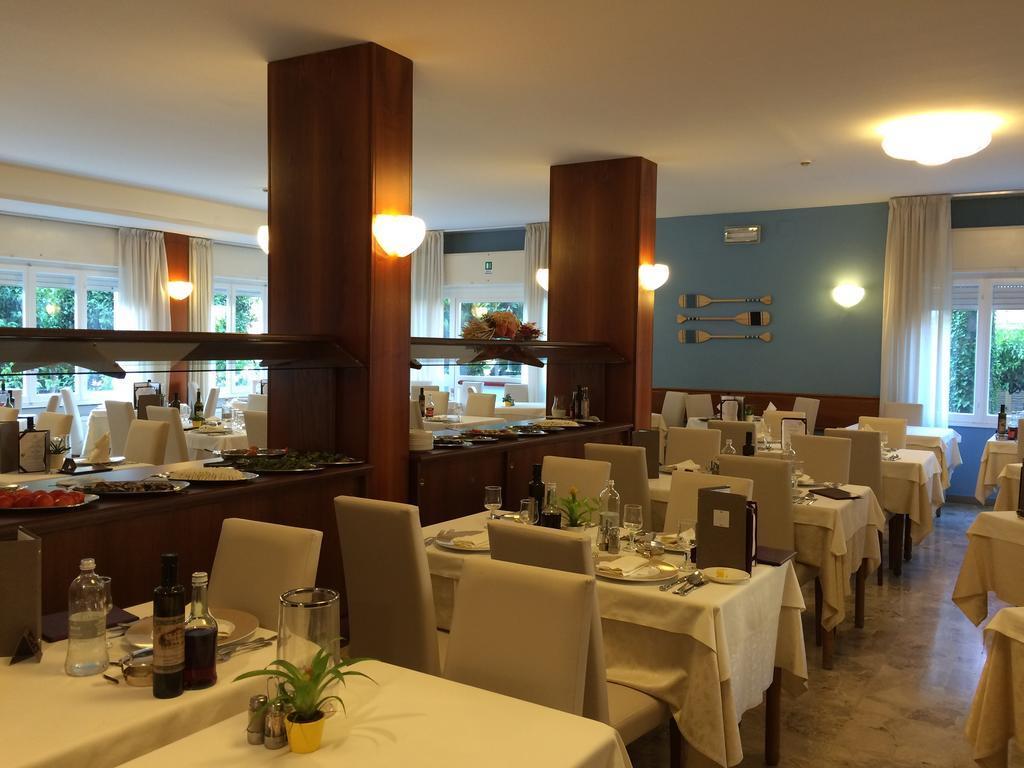 Corallo Wellness Hotel Diano Marina Zewnętrze zdjęcie