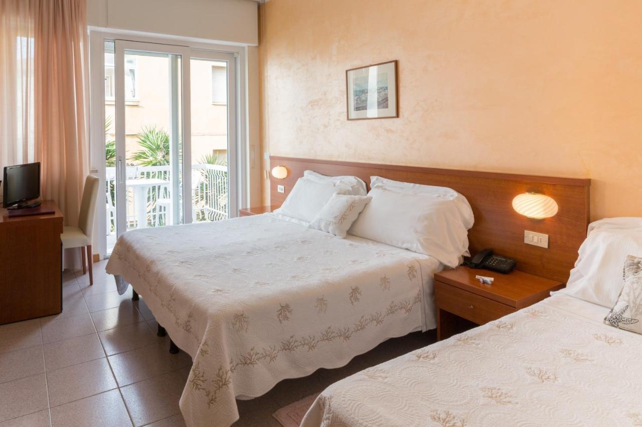 Corallo Wellness Hotel Diano Marina Zewnętrze zdjęcie