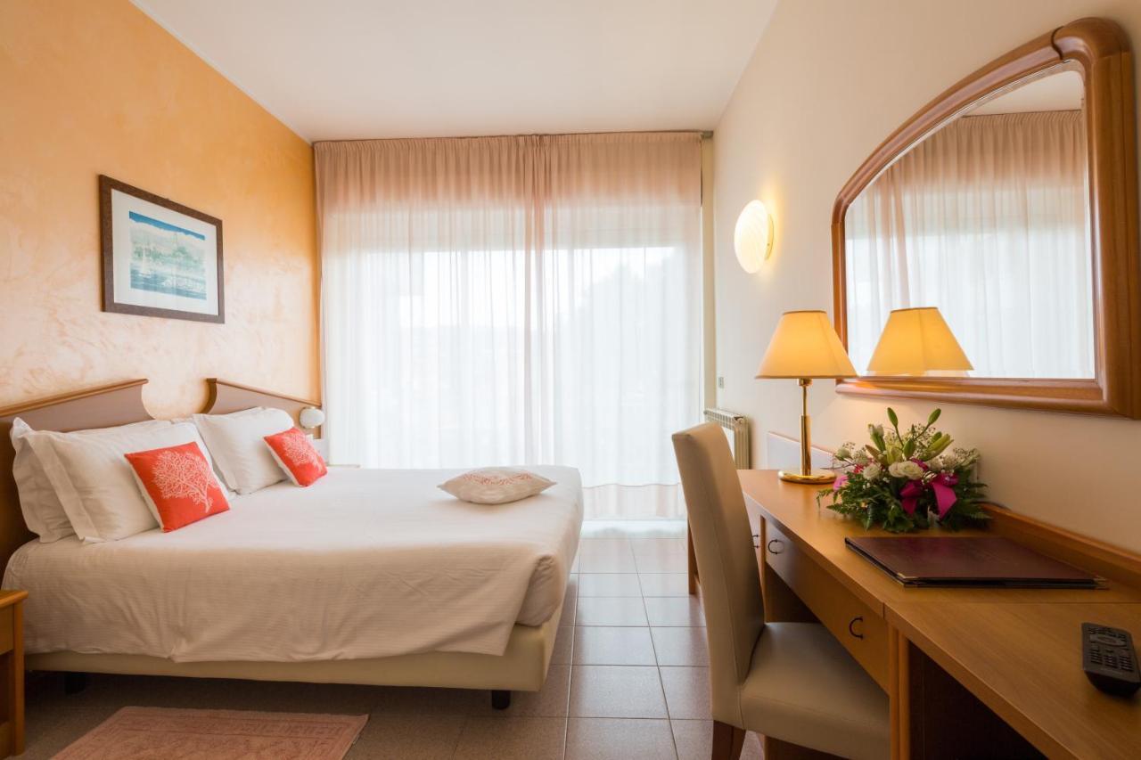 Corallo Wellness Hotel Diano Marina Zewnętrze zdjęcie