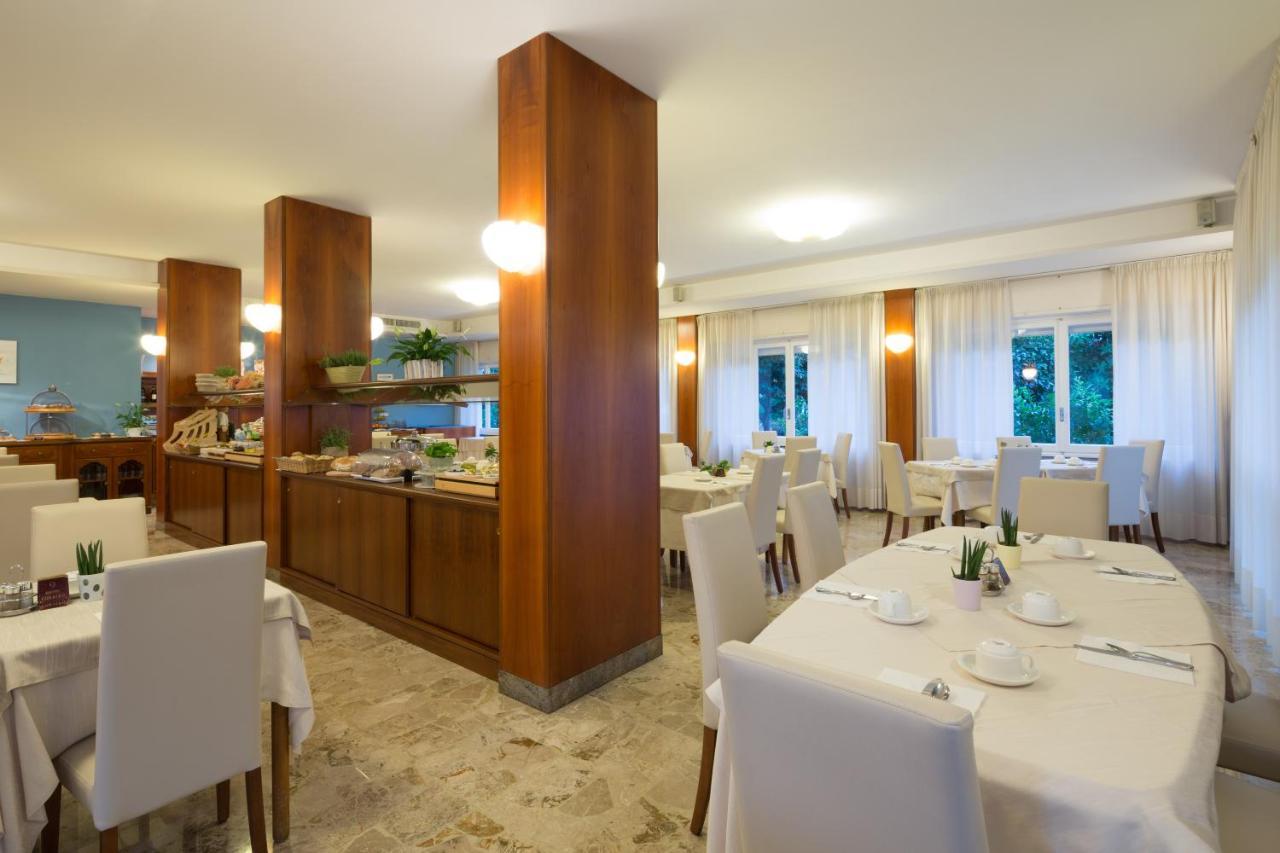 Corallo Wellness Hotel Diano Marina Zewnętrze zdjęcie