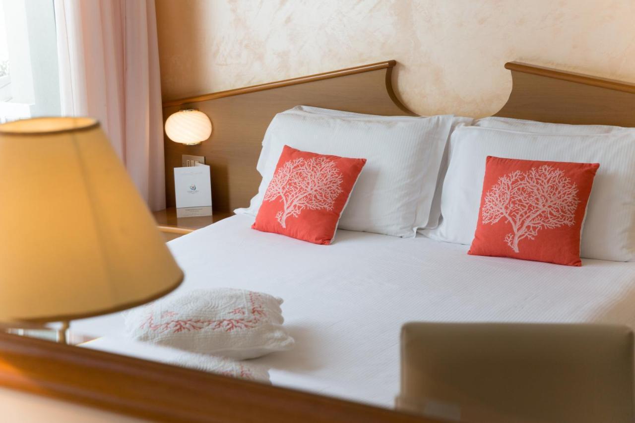 Corallo Wellness Hotel Diano Marina Zewnętrze zdjęcie